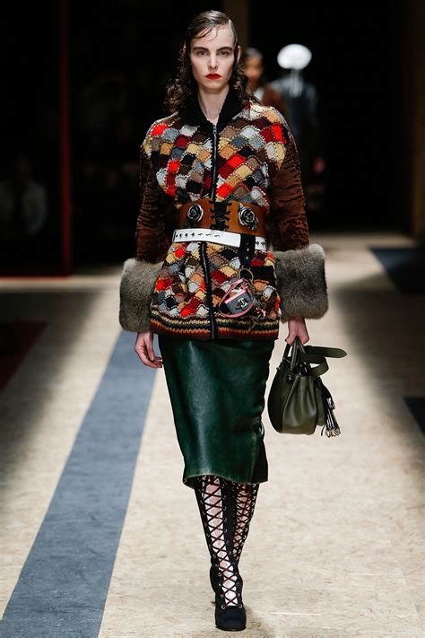 prada nuova collezione 2016|prada fashion show 2016.